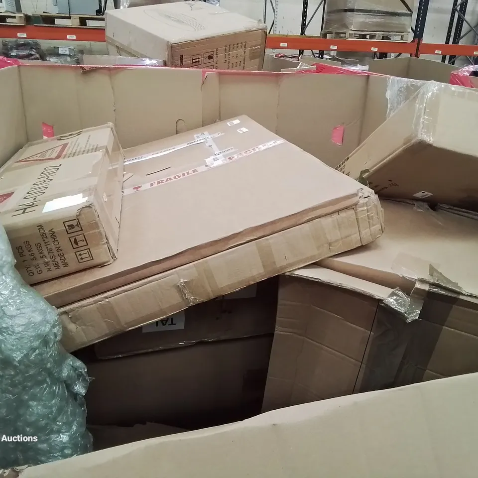 PALLET OF ASSORTED ITEMS INCLUDING AIR COOLER, PHOTO FRAMES, ICE POD, LEVEL, INSECT KILLER, GARDEN PARASOL