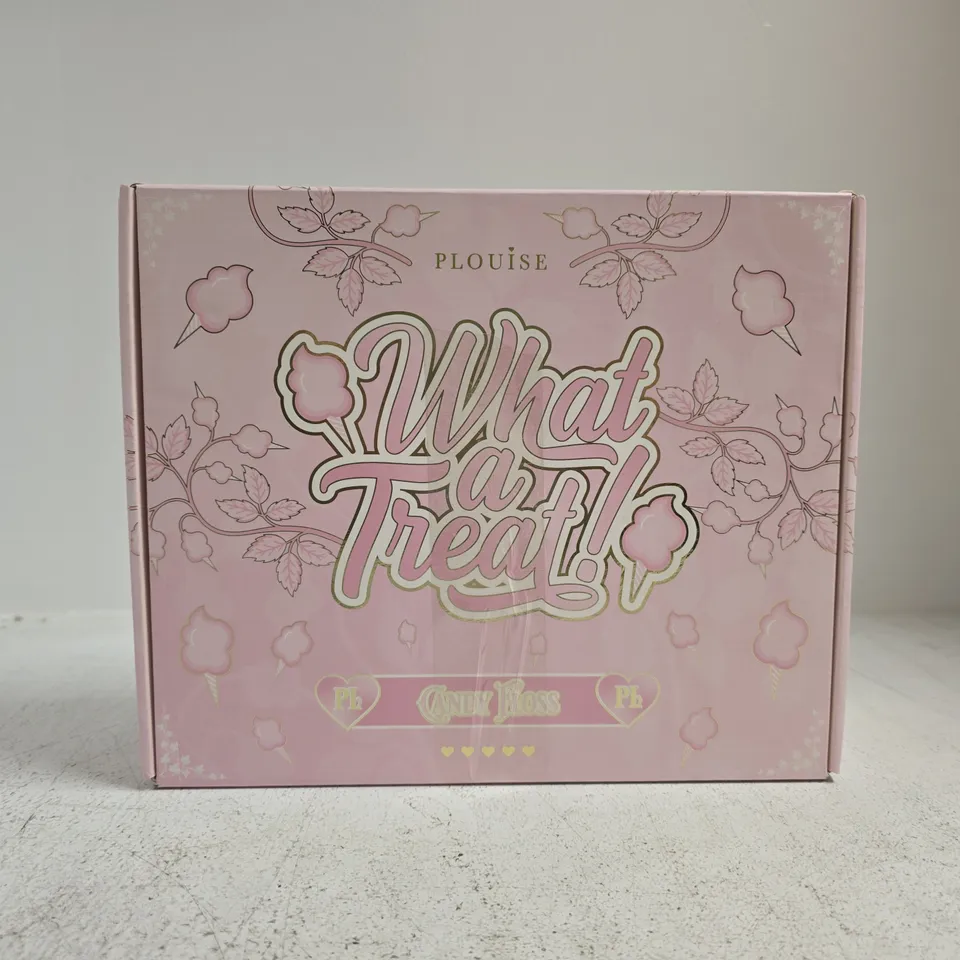 P.LOUISE WHAT A TREAT CANDY FLOSS COSMETIC BOX SET