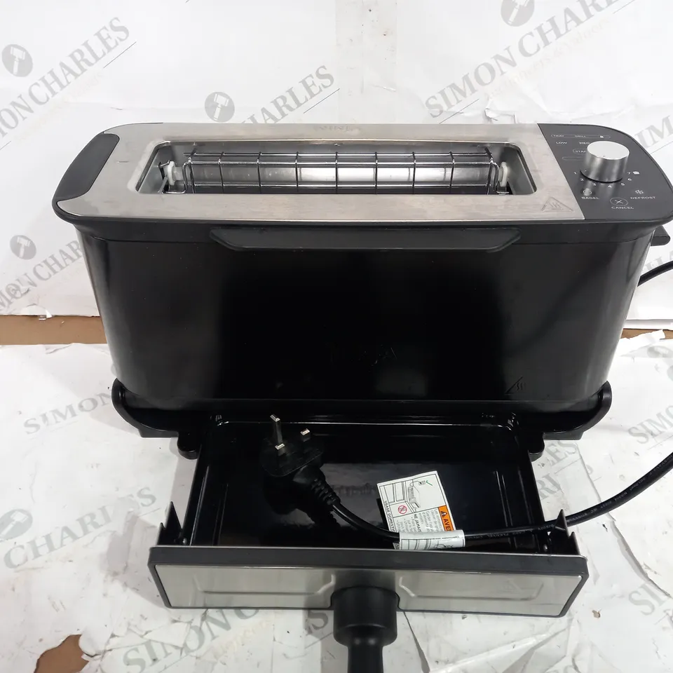 BOXED NINJA 2 IN 1 TOASTER & GRILL ST100UK