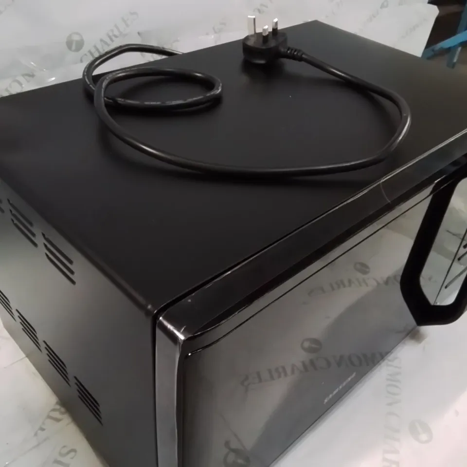 BOXED SAMSUNG MICROWAVE OVEN  -DENTED-