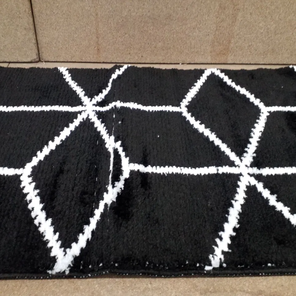 BRAND NEW PACO HOME KAUNAS 540 AREA RUG IN BLACK (60x100CM)