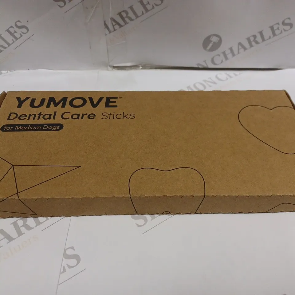 UNOPENED BOX OF YUMOVE DENTAL CARE STICKS FOR MEDIUM DOGS