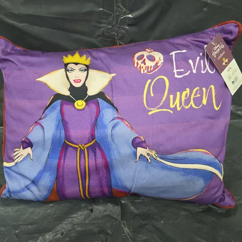 BOX OFF APROX 10 CUSHIONS OF DISNEY PRINCESS EVIL QUEEN