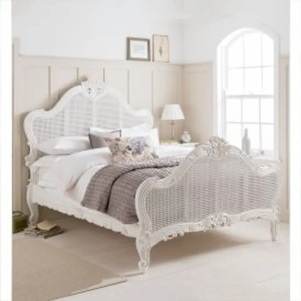 BRAND NEW BOXED HOMES DIRECT 365 WHITE FRENCH ANTIQUE STYLE BED FRAME DOUBLE (4 BOXES)