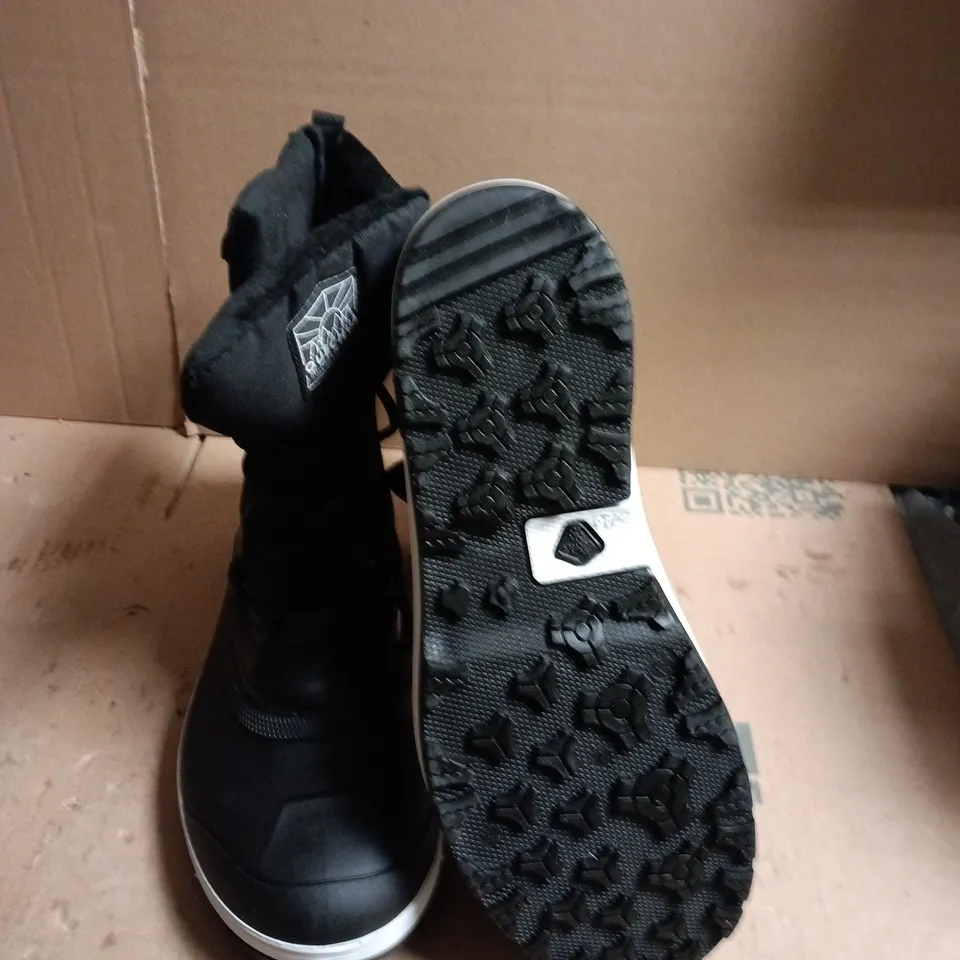 QUECHUA BLACK WINTER BOOTS - UK SIZE 10.5 