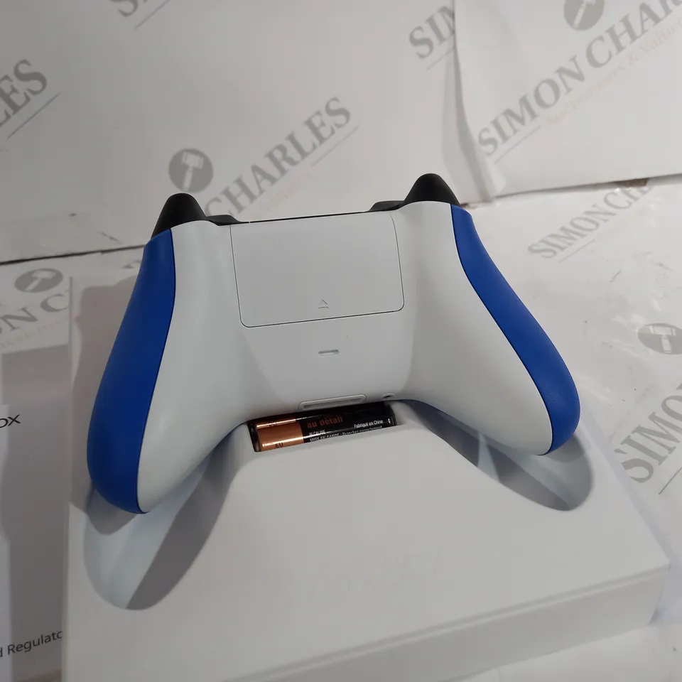 BOXED XBOX SHOCK BLUE CONTROLLER 