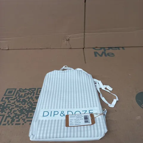 DIP AND DOZE THE GREY STRIPE PILLOWCASES 50 X 75CM TAGGED