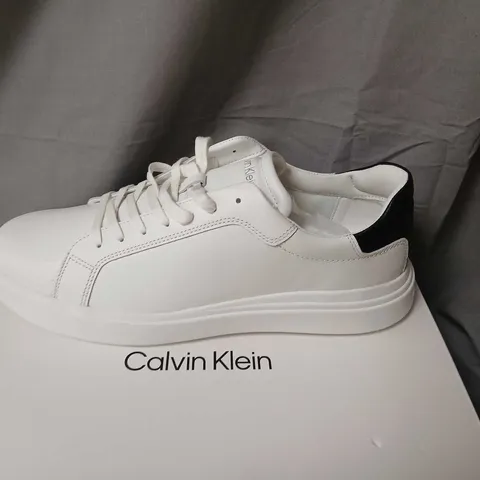 CALVIN KLEIN WHITE LEATHER LOW-TOP SNEAKERS β UK 9 (EU 44)