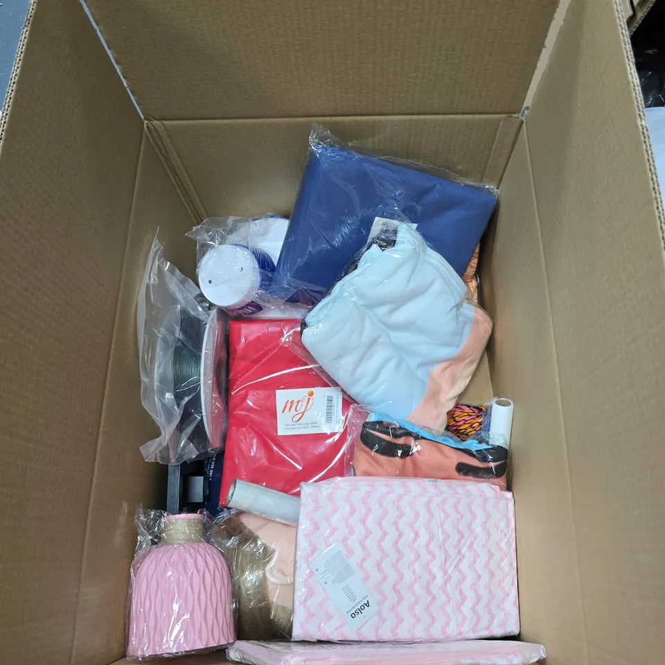 BOX OF ASSORTED HOUSEHOLD ITEMS INCLUDING METAL WIRE RACK FRAME, AUCU MOBILE PHONE BAG PACKAGING, AND MJ PLAIN RED COTTON FABRIC (1.5M X 3M)
