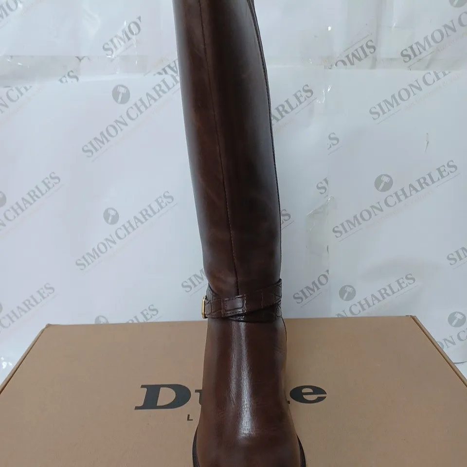 BOXED PAIR OF DUNE LONDON TILDINGS BOOTS BROWN LEATHER SIZE 4