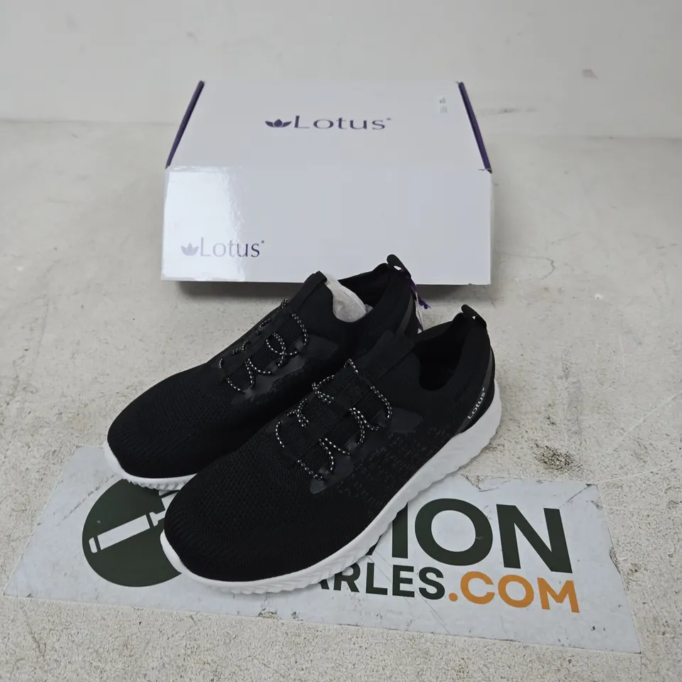 LOTUS GIRONA ULS554 BLACK KNIT TRAINERS – UK7 (EU40)