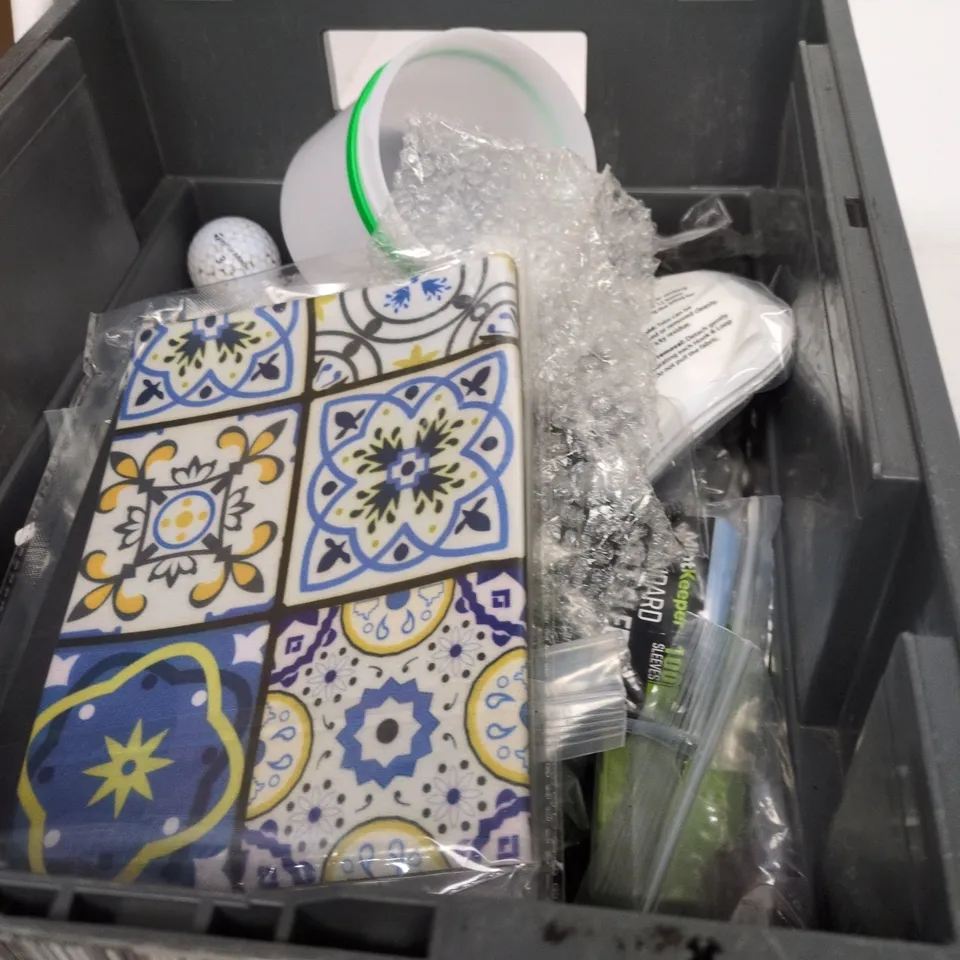 TOTE OF APPROXIMATELY 20 ASSORTED ITEMS TO INCLUDE MIN FAN, STIXALL EXTREME POWER, SOFT SLEEVES, PLASTIC POTS ETC