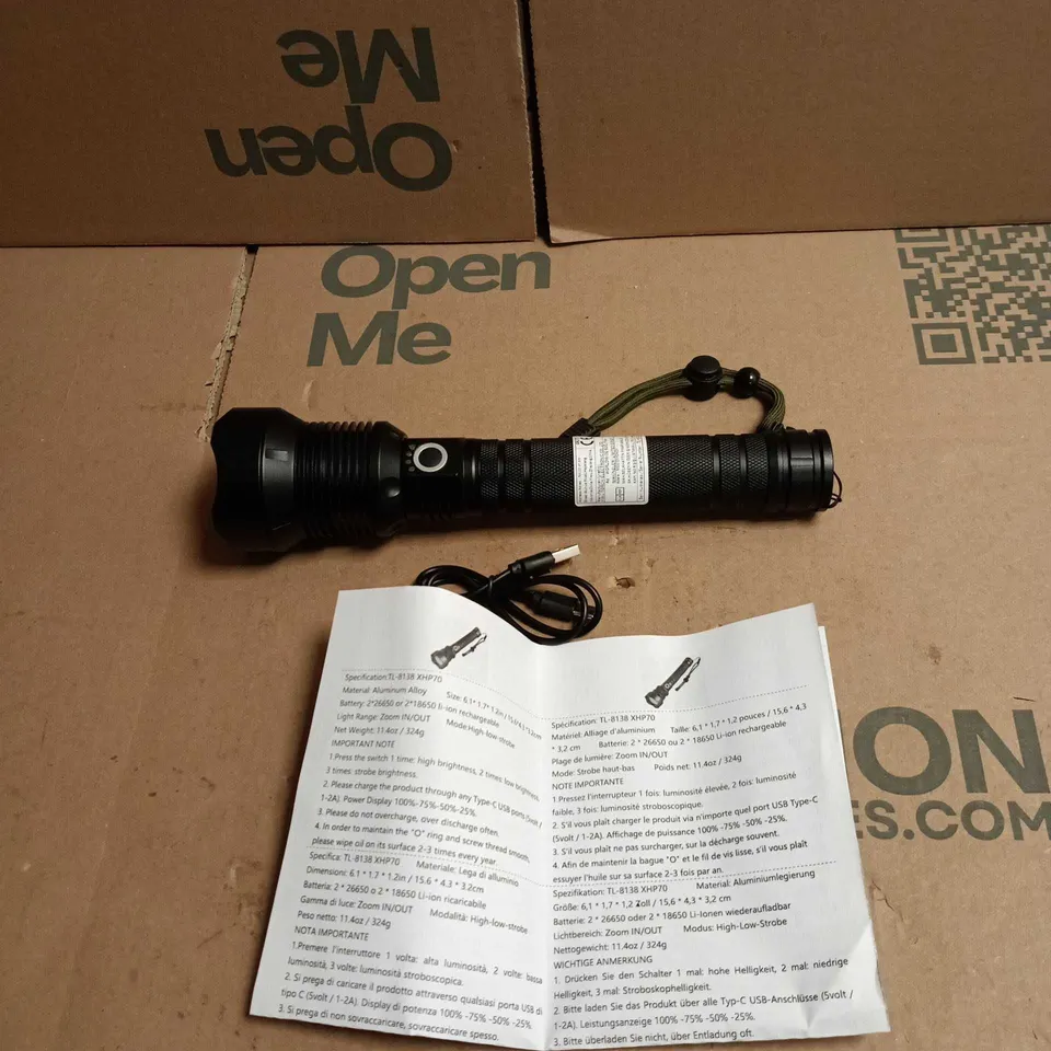 LED TACTICAL FLASHLIGHT WITH CHARGING CABLE – BLACK TL-8138 XHP70