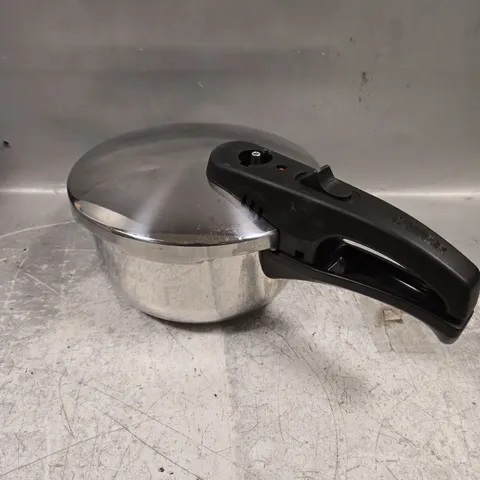 BOXED TOWER STAINLESS STEEL PRESSURE COOKER