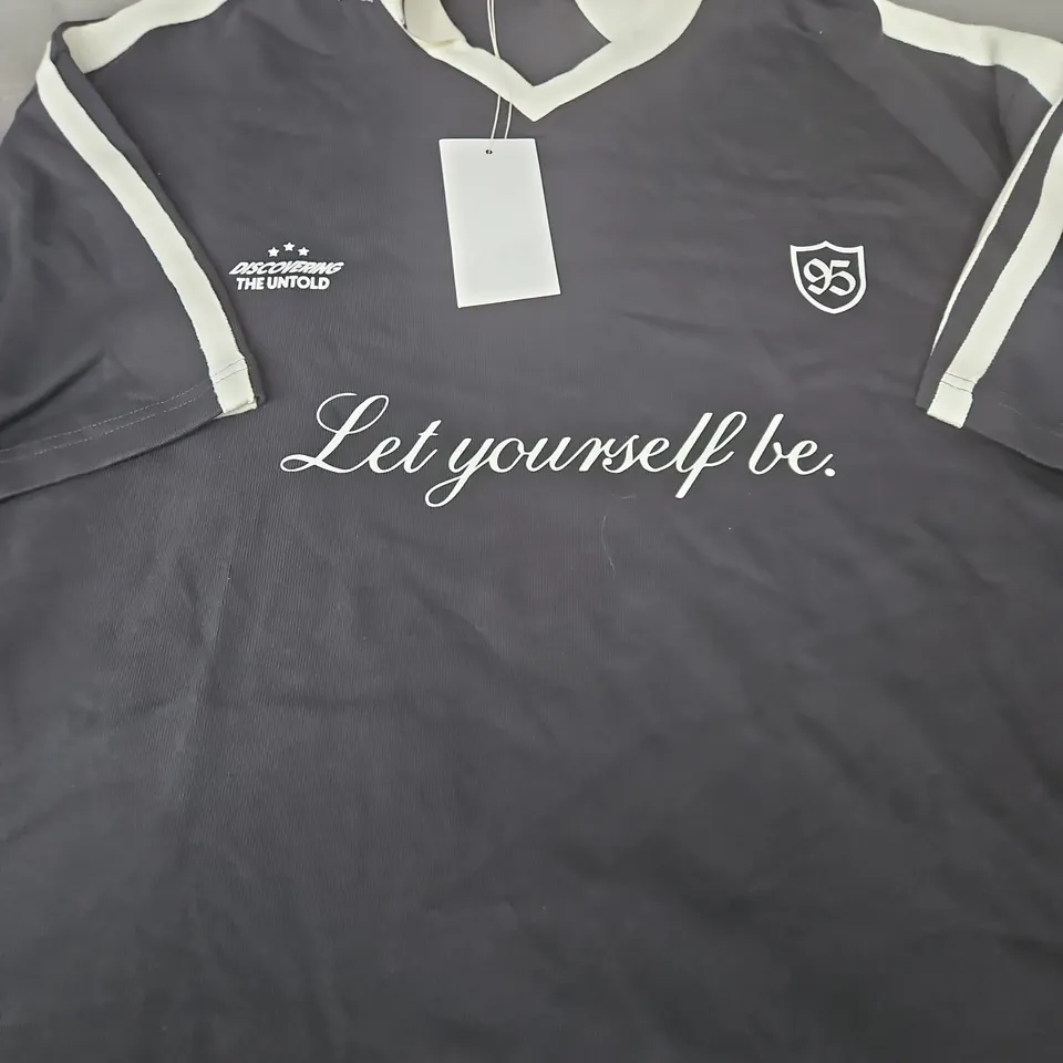 ZARA SHORT SLEEVE TOP IN BLACK/CREAM SIZE XL