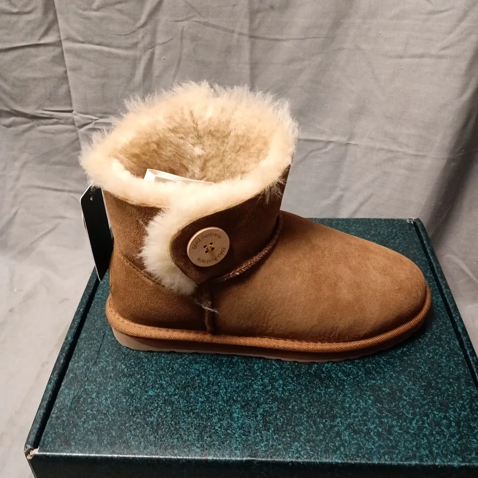 EMU AUSTRALIA BROWN SUEDE SHEARLING-LINED ANKLE BOOTS – WOMEN'S SIZE W7 M6 BOXED