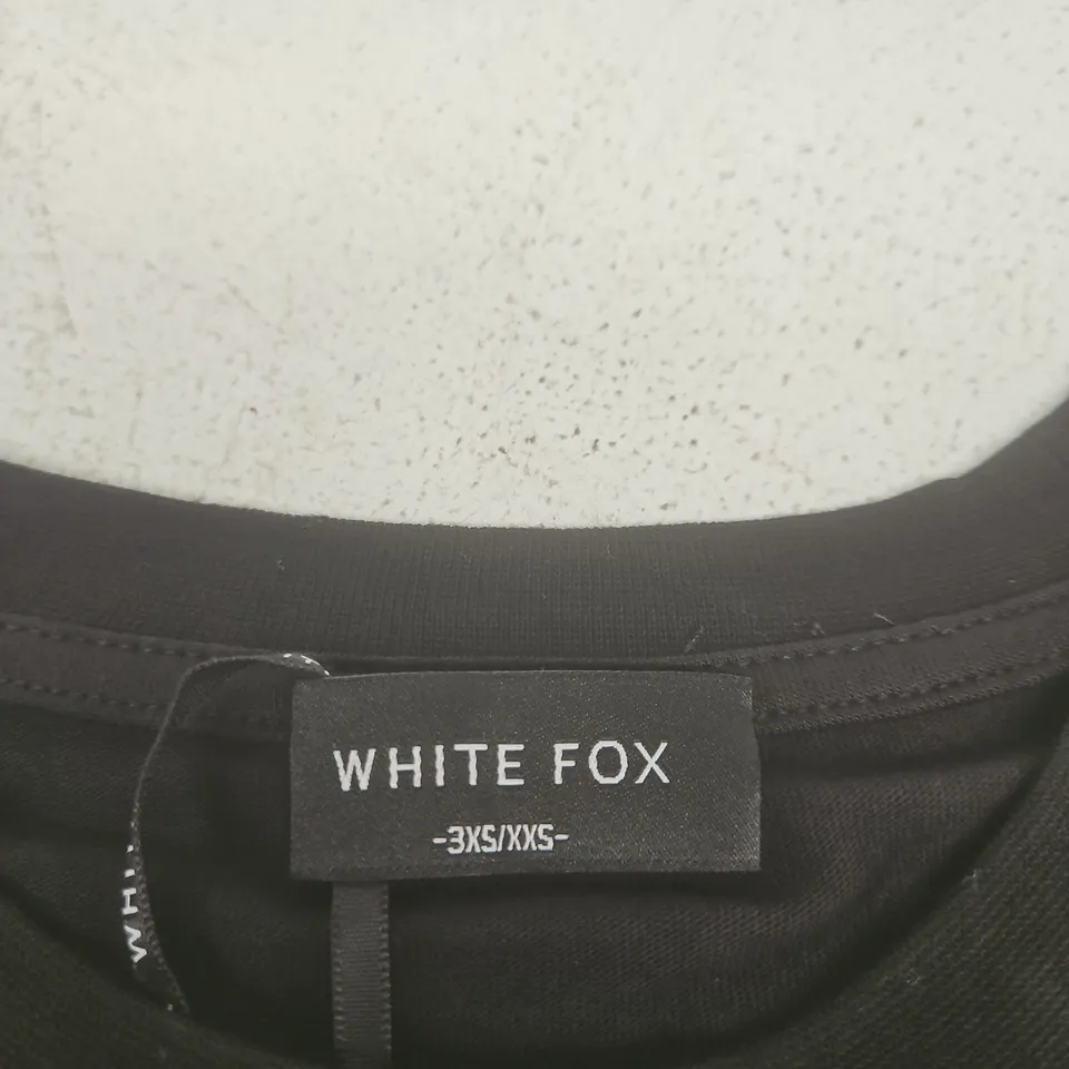WHITE FOX CLUB 14 ALLIE OVERSIZED TEE – BLACK
