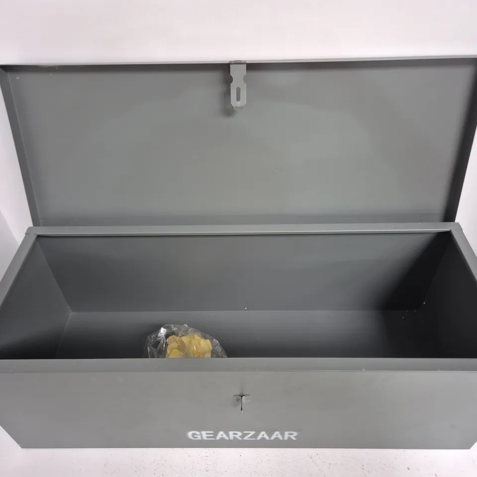 GEARZAAR LOCKABLE GREY METAL STORAGE BOX