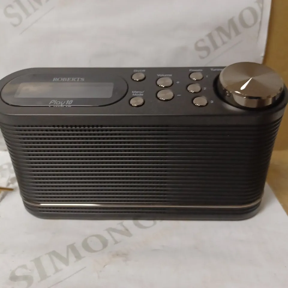 ROBERTS PLAY 10 DAB/DAB+/FM PORTABLE DIGITAL RADIO, BLACK