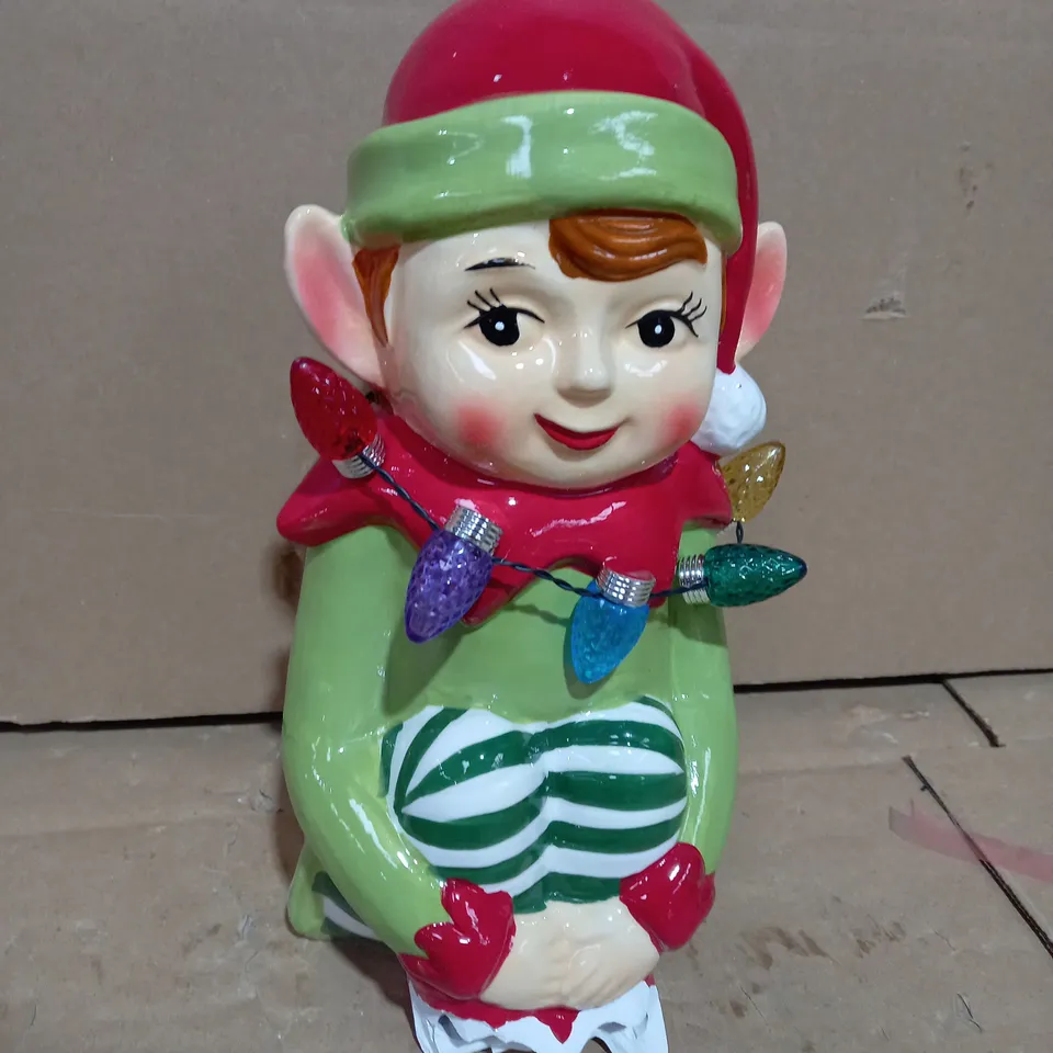 MR CHRISTMAS NOSTALGIC LIGHT UP FIGURE