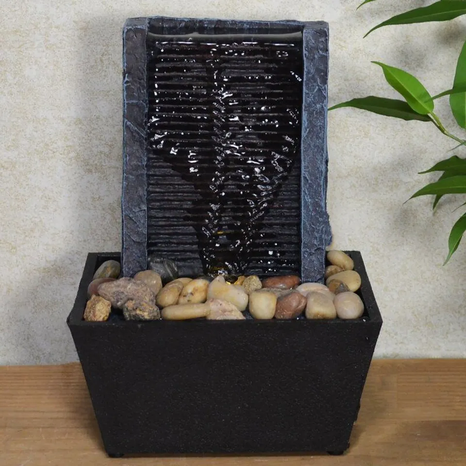 DUNHAM RESIN WATER FOUNTAIN WITH LIGHTS 