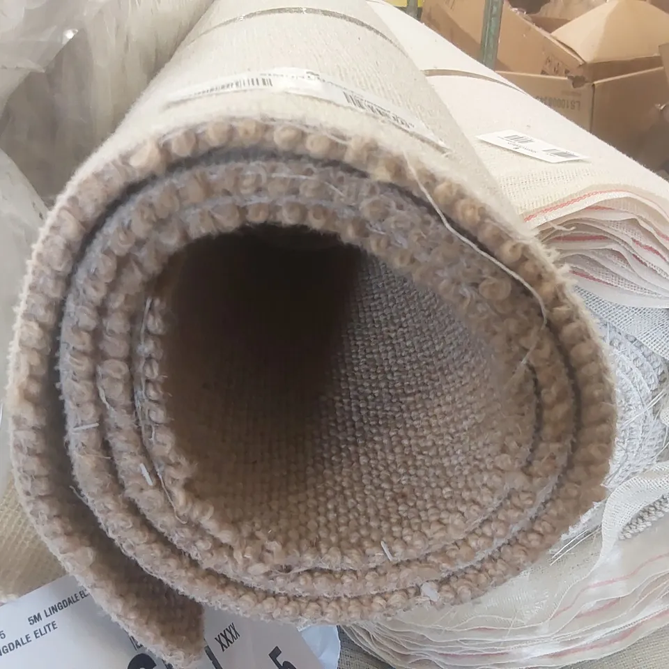 ROLL OF QUALITY PADSTOW YANGIR PEBBLE CARPET - APPROXIMATELY 5 x 1.73m