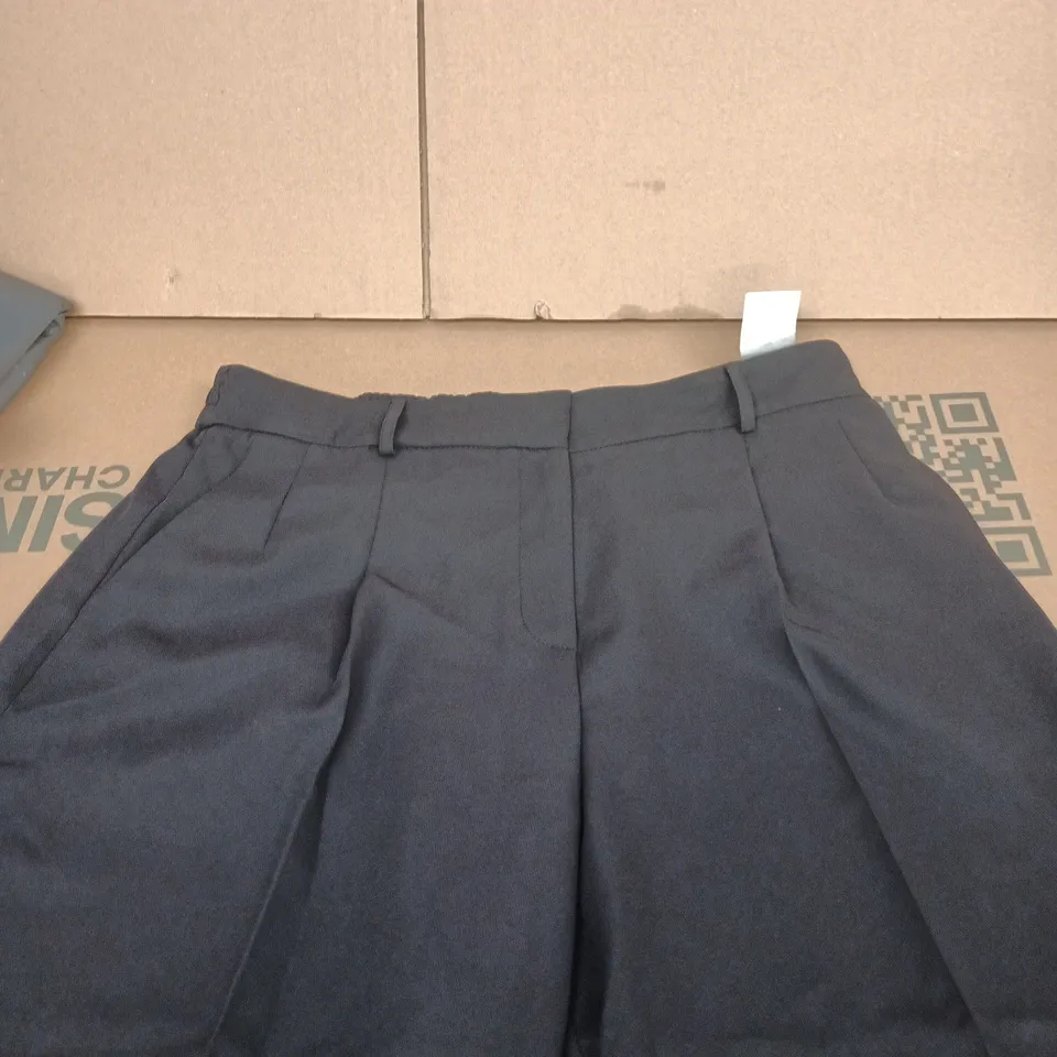 RIVER ISLAND WOMEN'S BLACK TROUSERS – UK 16R (EUR 42R)