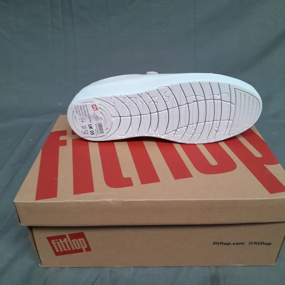BOXED PAIR OF FLIPFLOP RALLY QUICK STICK FASTENING LEATHER SNEAKER URBAN WHITE SIZE UK 5