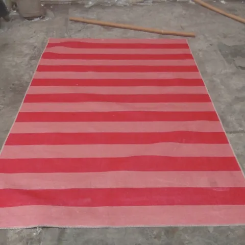QUALITY DESIGNER AREA RUG - APPROXIMATELY 225 x 160cm