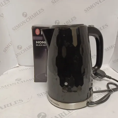 BOXED RUSSELL HOBBS HONEYCOMB KETTLE IN BLACK - MODEL 26051