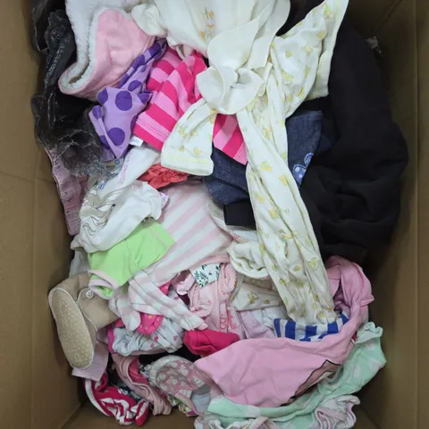 APPROXIMATELY 30 ASSORTED CHILDRENS CLOTHING PRODUCTS IN VARIOUS STYLES AND SIZES