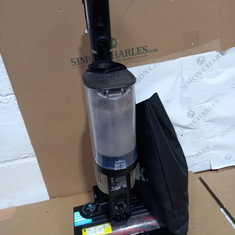 SHARK CORDLESS STICK VACUUM CLEANER PET PRO MODEL