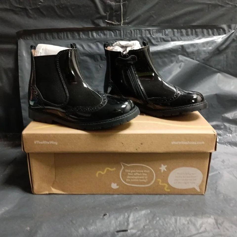 BOXED PAIR OF START RITE KIDS CHELSEA BOOTS IN GLOSSY BLACK SIZE EU 29