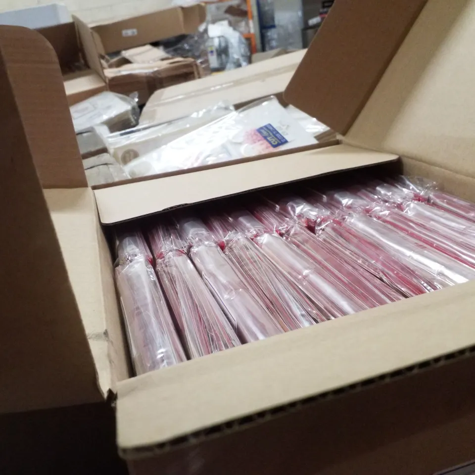 PALLET CONTAINING LARGE QUANTITY OF ASSORTED GREETINGS CARDS