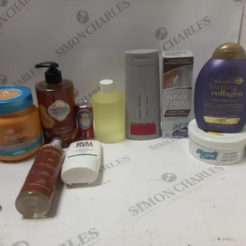 LOT OF ASSORTED COSMETIC ITEMS TO INCLUDE HAND WASH, SHAMPOO AND AFTERSHAVE BALM