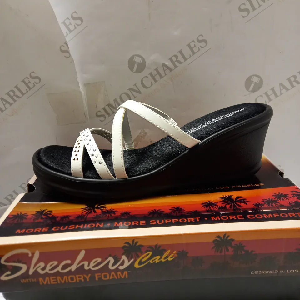 SKECHERS WHITE RHINESTONE WEDGE SANDALS - SIZE 8