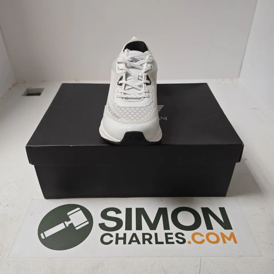 BOXED PAIR OF EMPORIO ARMANI CRUSHER DISTANCE TRAINERS IN WHITE - UK 7.5