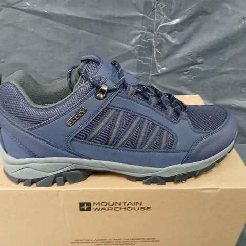 BOXED PAIR OF MOUNTAIN WAREHOUSE WALKING BOOTS - UK SIZE 10