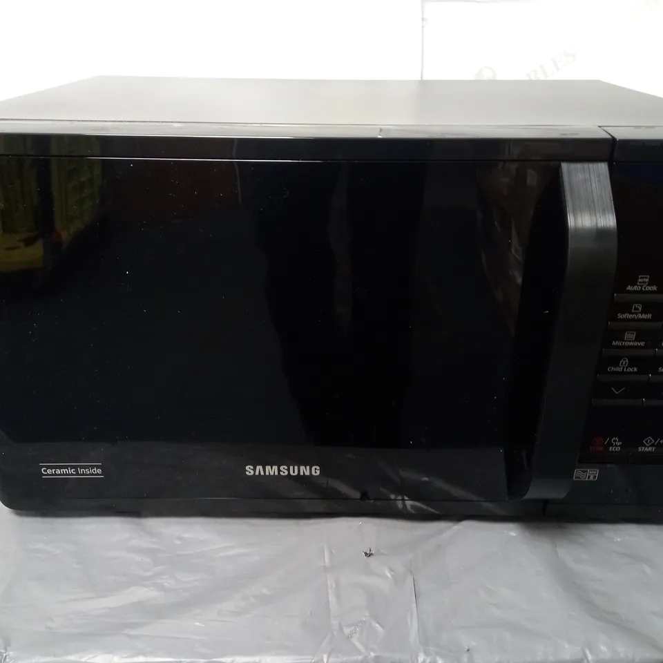 BOXED SAMSUNG MS23K3513AK/EU SOLO 23L MICRCOWAVE OVEN