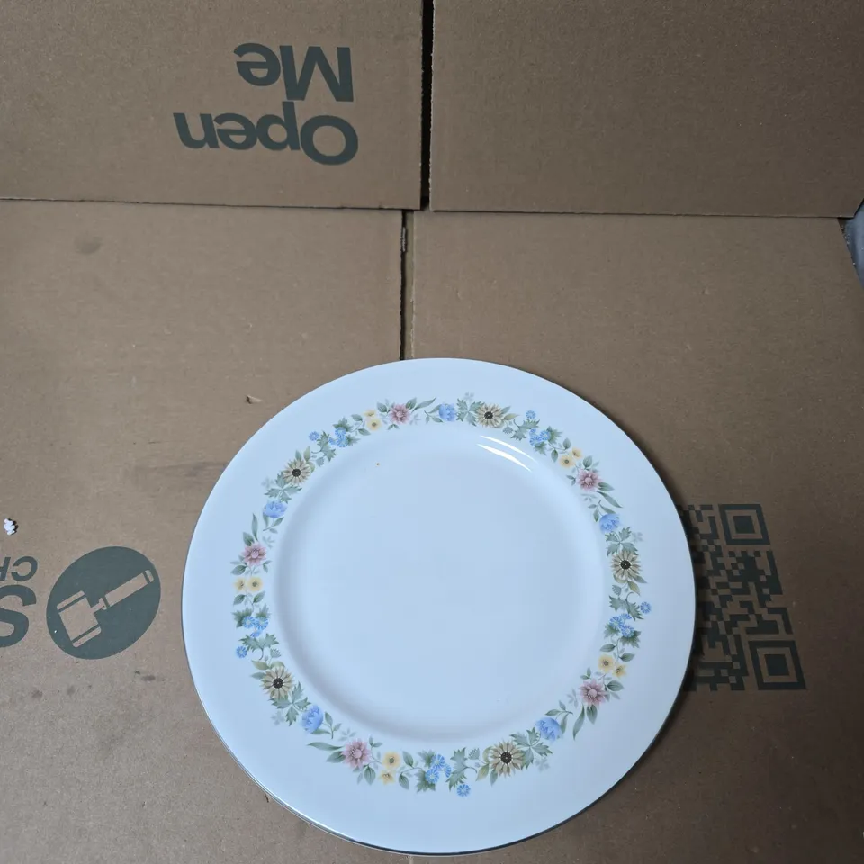 ROYAL DOULTON PASTORALE DINNER PLATE 