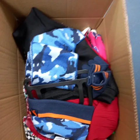 MEDIUM  BOX OF ASSORTED KIDS CLOTHING ITEMS TO INCLUDE BAGS, BABY GROWS AND DRESSES