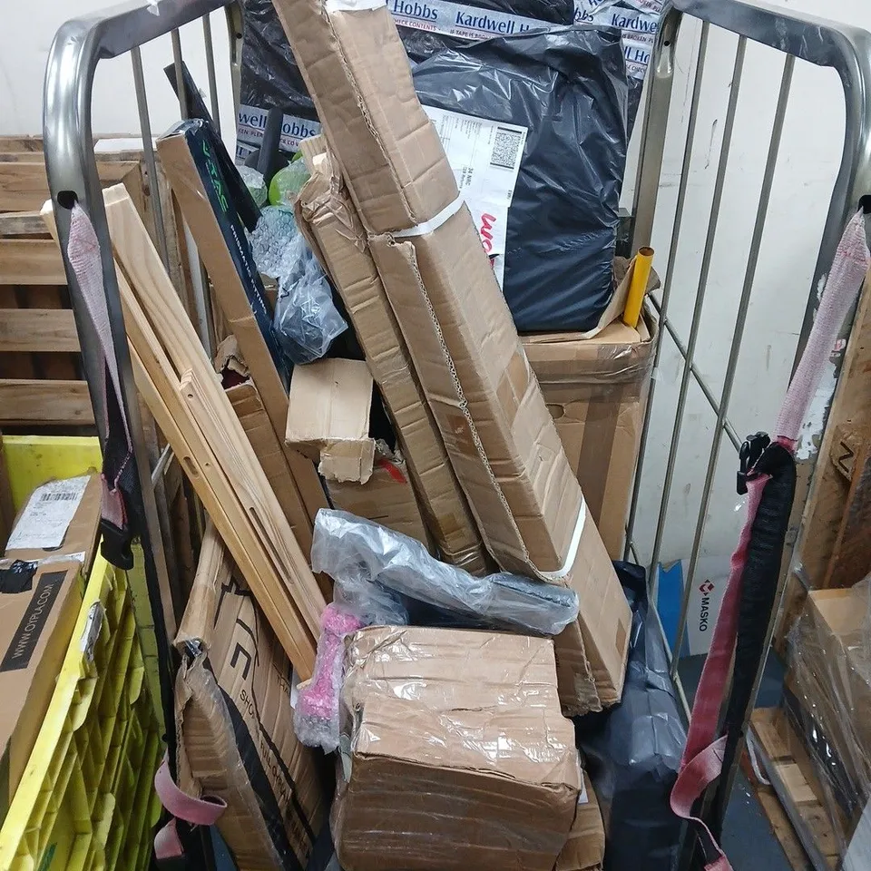 LARGE QUANTITY OF ASSORTED ITEMS TO INCLUDE WEIGHT SETS, ART EASELS & OTHER VARIOUS ITEMS, ETC - COLLECTION ONLY