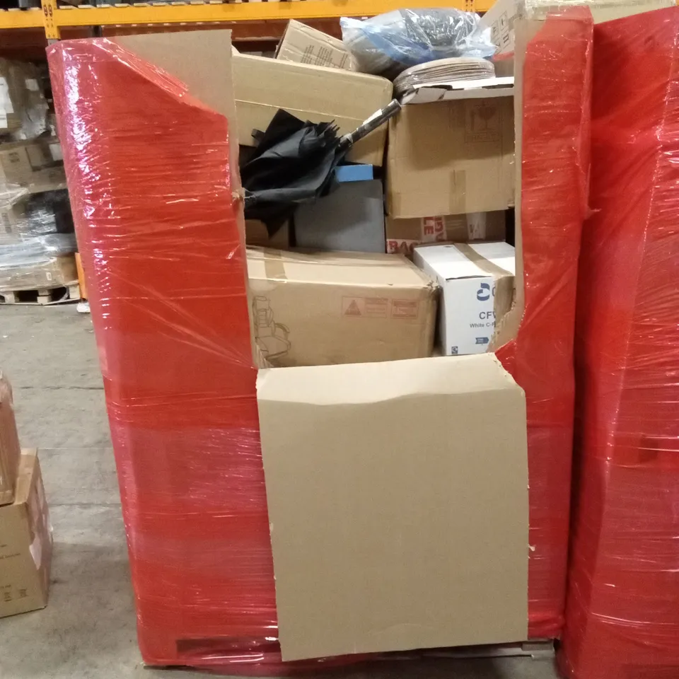 PALLET OF ASSORTED HOUSEHOLD GOODS AND PRODUCTS TO INCLUDE; OFFICE CHAIRS, AIR FRYER, BABY PLAY MAT, STAND HAIR DRYER ETC