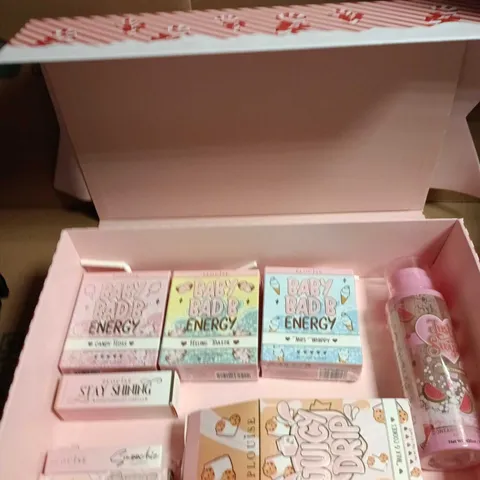 PLOUISE LARGE BEAUTY BOX TO INCLUDE LIP OIL, WATERMELON MICELLAR WATER AND TEARPROOF MASCARA