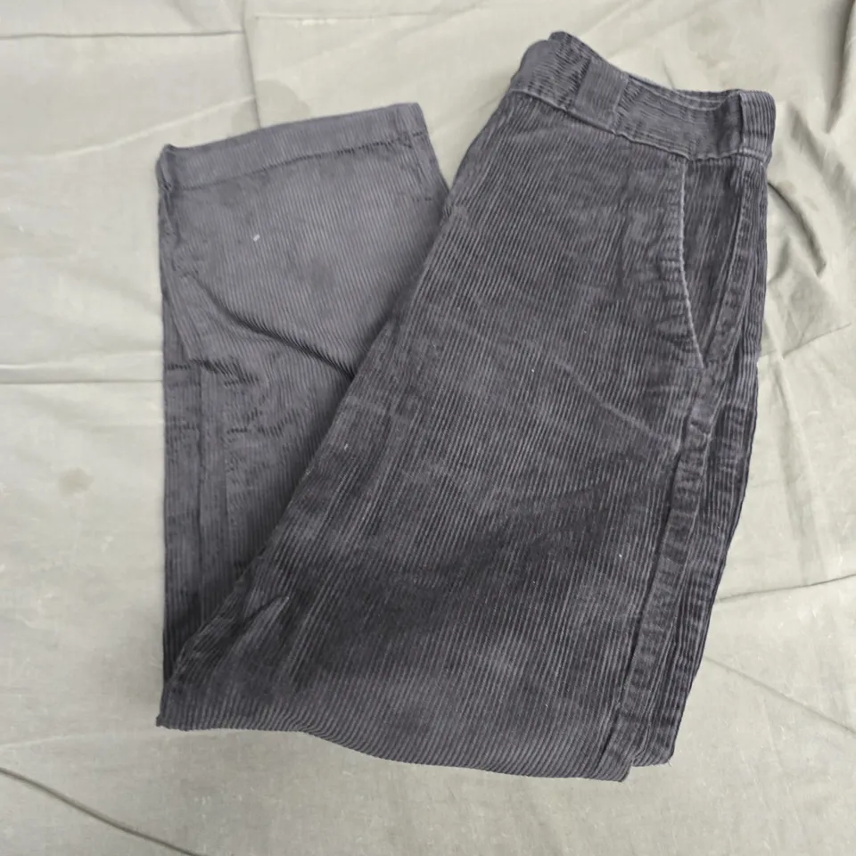 DICKIES CORDUROY TROUSERS – DARK GREY/BLACK, WAIST UK 32 (W32) – MEN'S WORKWEAR