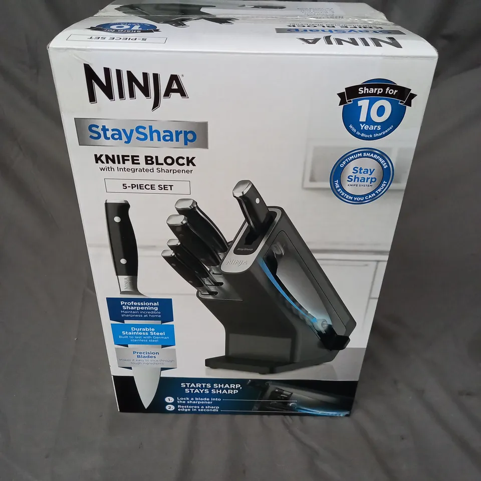 BOXED NINJA STAY SHARP 5PCE SET KNIFE BLOCK