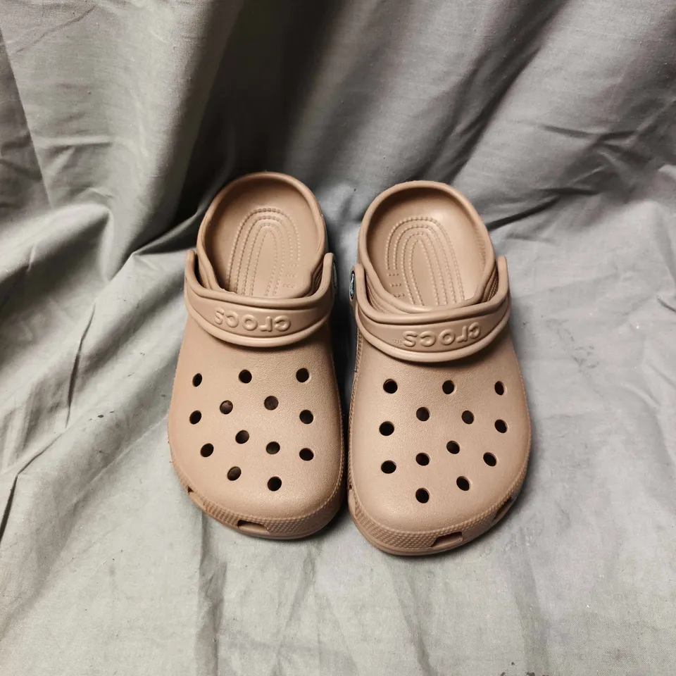 CROCS CLASSIC CLOGS – BEIGE, KIDS SIZE J2 