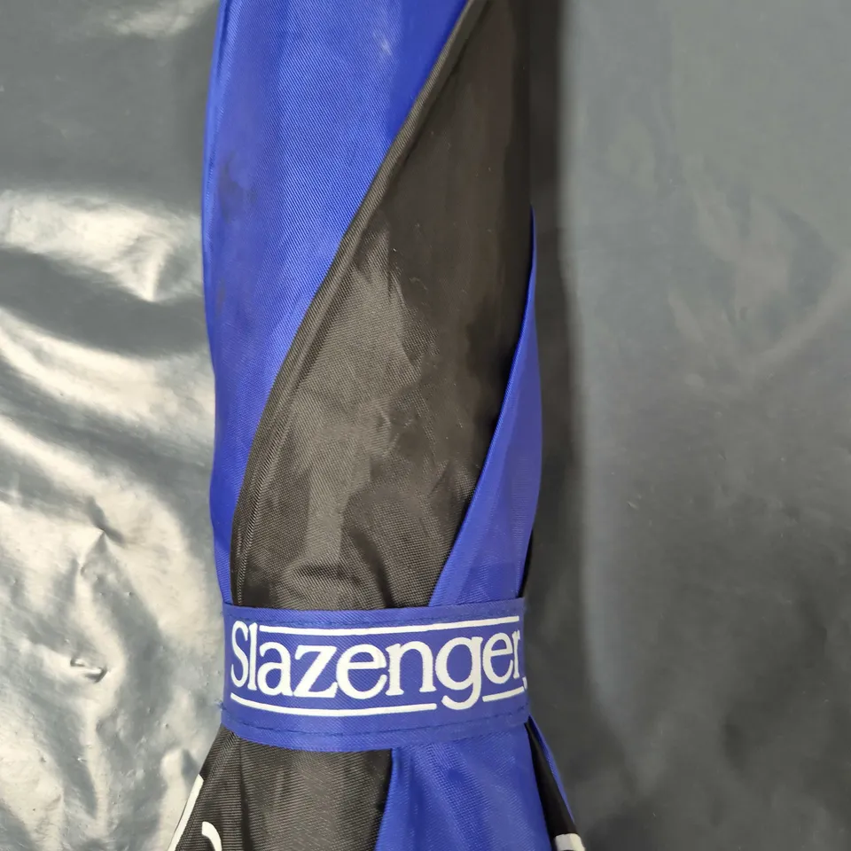 SLAZENGER UMBRELLA – BLUE & BLACK WITH SLEEVE
