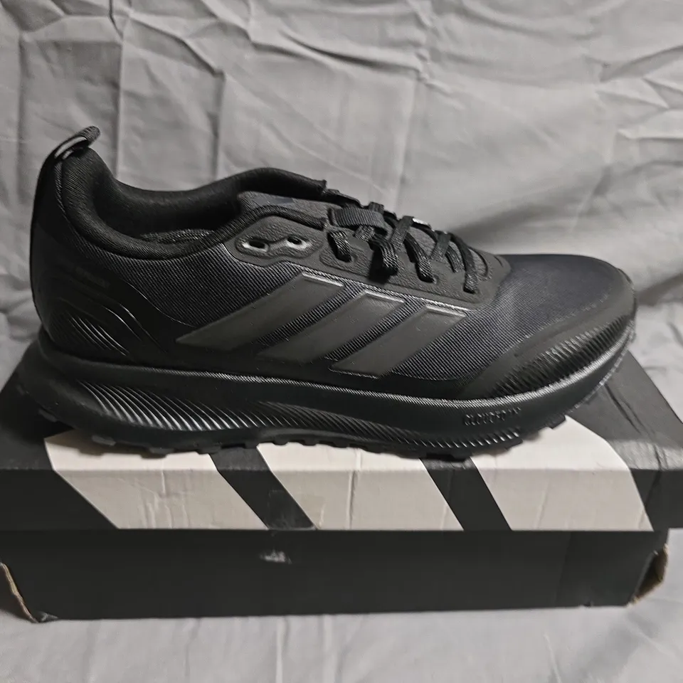 BOXED PAIR OF ADIDAS RUNFALCON TRAINERS - UK SIZE 6 - WOMENS