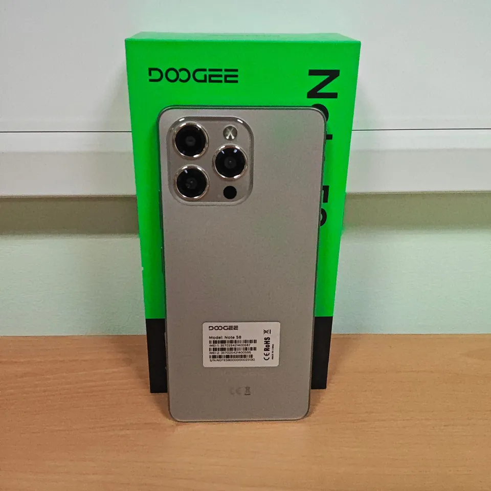 BOXED DOOGEE NOTE 58 8+24GB RAM 128GB ROM IN SILVER